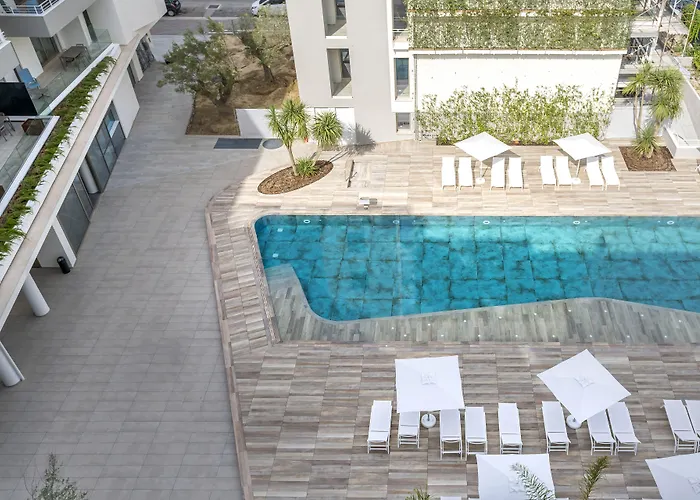 Youmami Wellness&spa Отель Джулианова