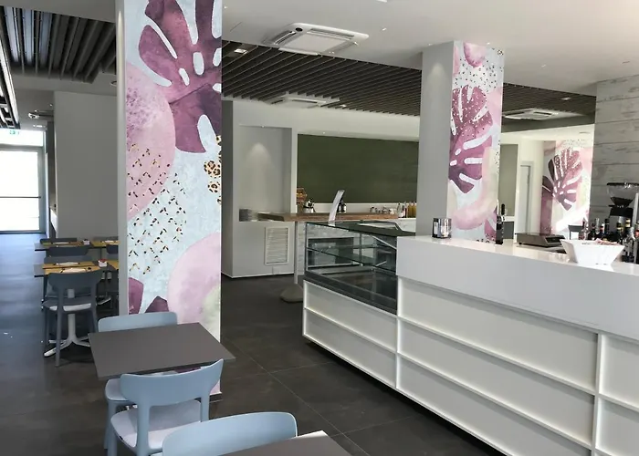 Отель Youmami Wellness&spa 4*